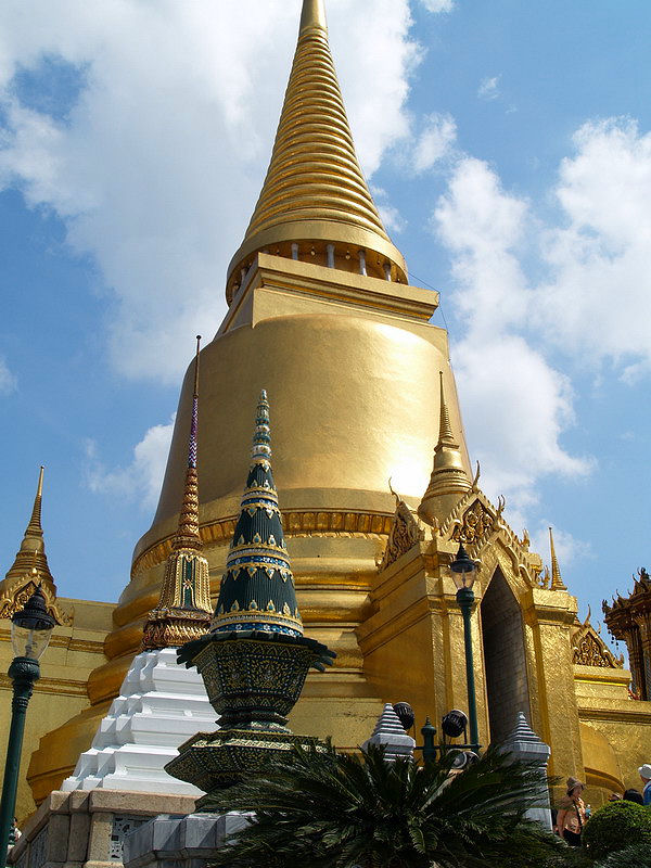 Grand Palace Golden Pagoda in Bangkok