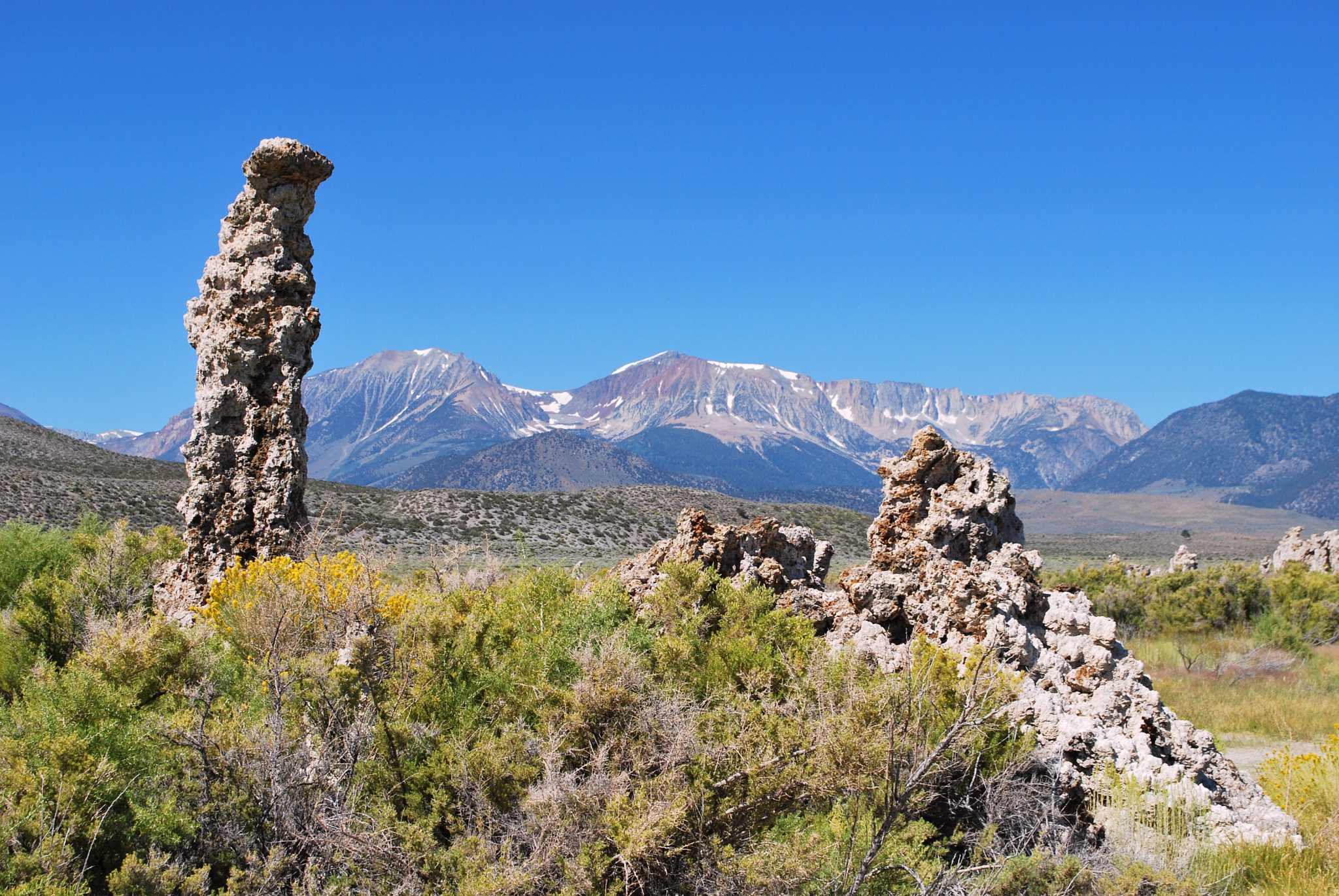 Tufa towers and the Sierra Mountains