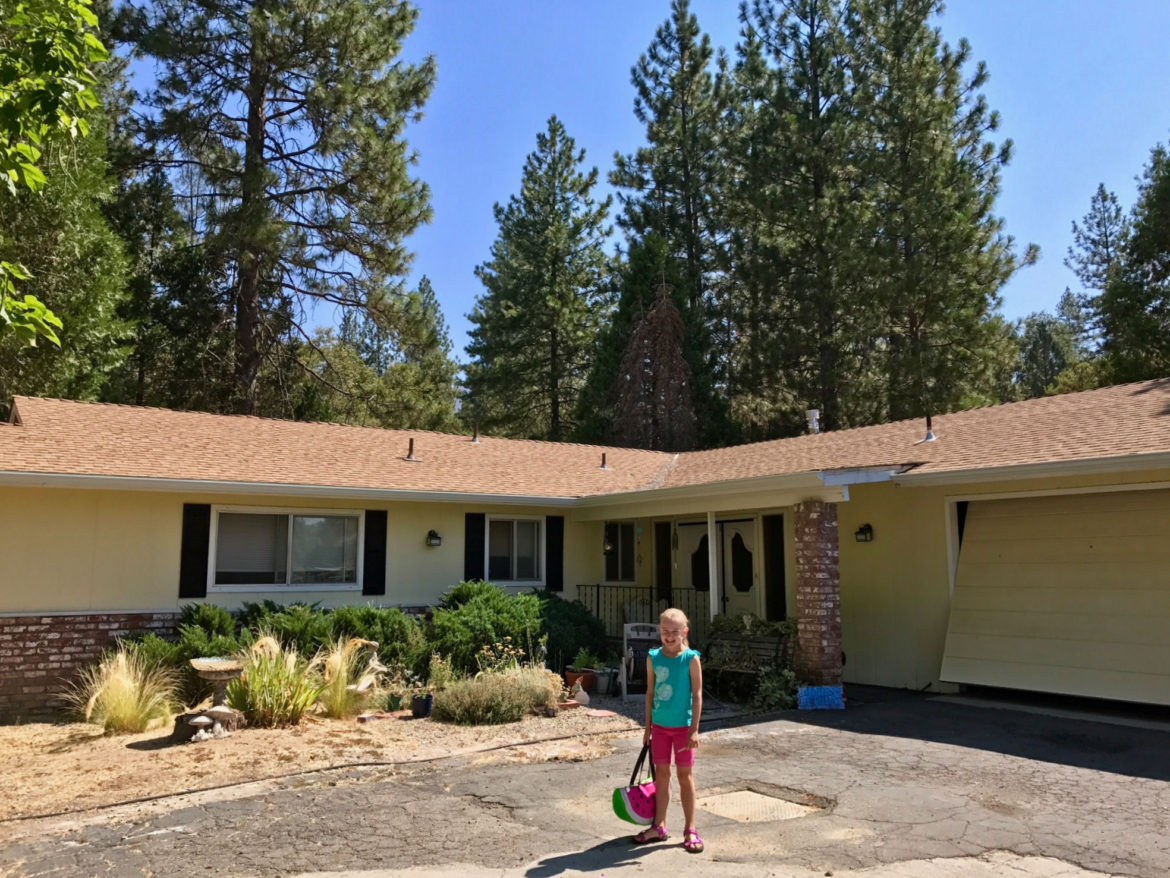 Leaving our AirBnb house in Oakhurst, California