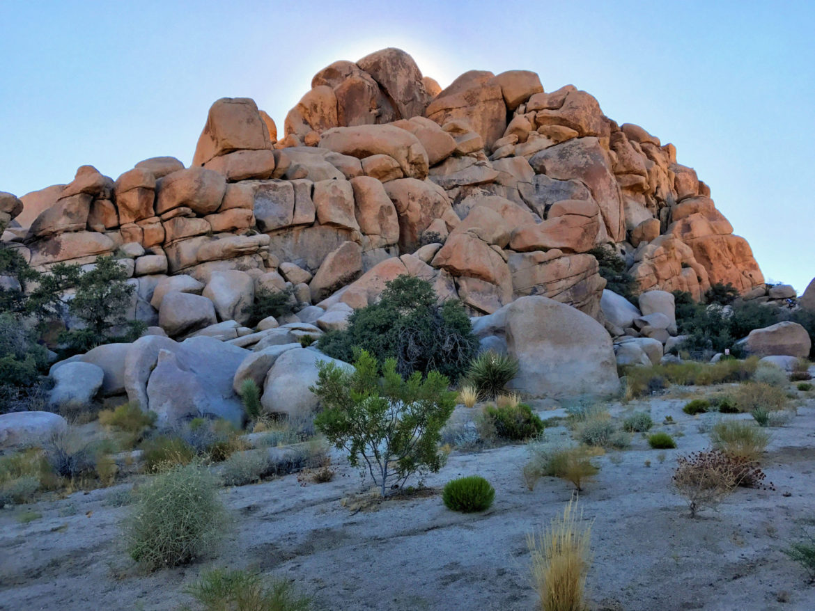 Rocks with deep cracks near Hidden Valley Trail