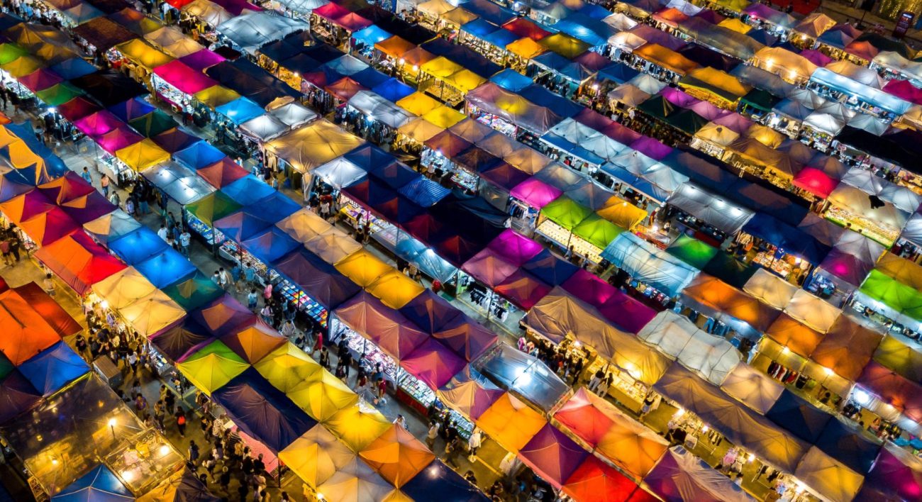 Rot Fai Train Night Market, Thailand