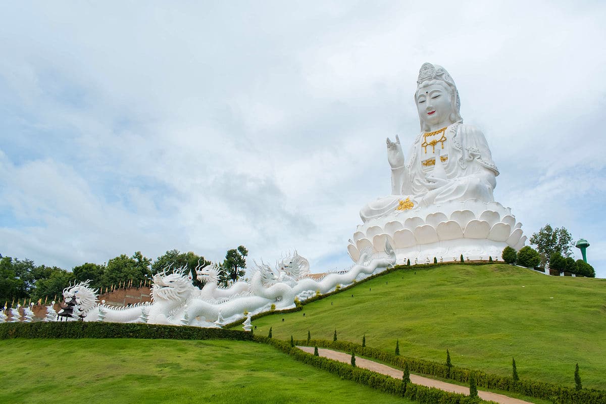 Giant statue of Guan Yin at Wat Huay Pla Kang in Chiang Rai