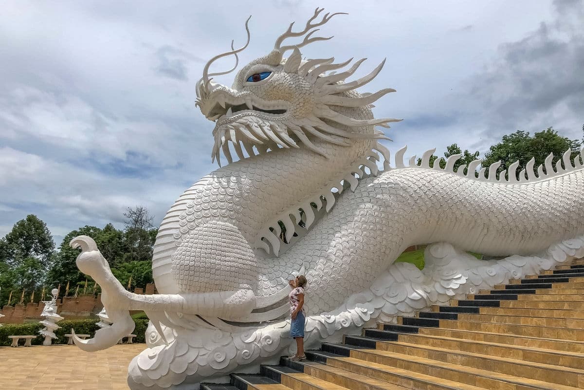 One last moment admiring the incredible white dragons in front of Guan Yin's giant statue