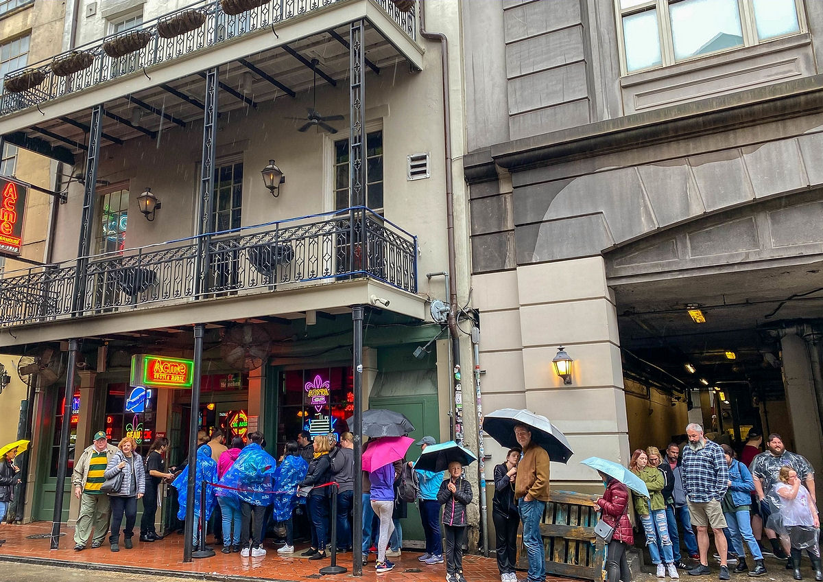 The line in front of Acme Oyster House, New Orleans