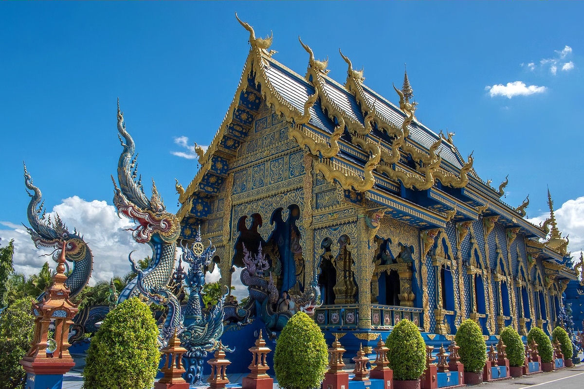 Wat Rong Suea Ten, "The Blue Temple" in Chiang Rai, Thailand